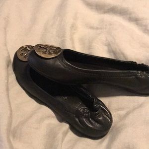 Used Black Flats